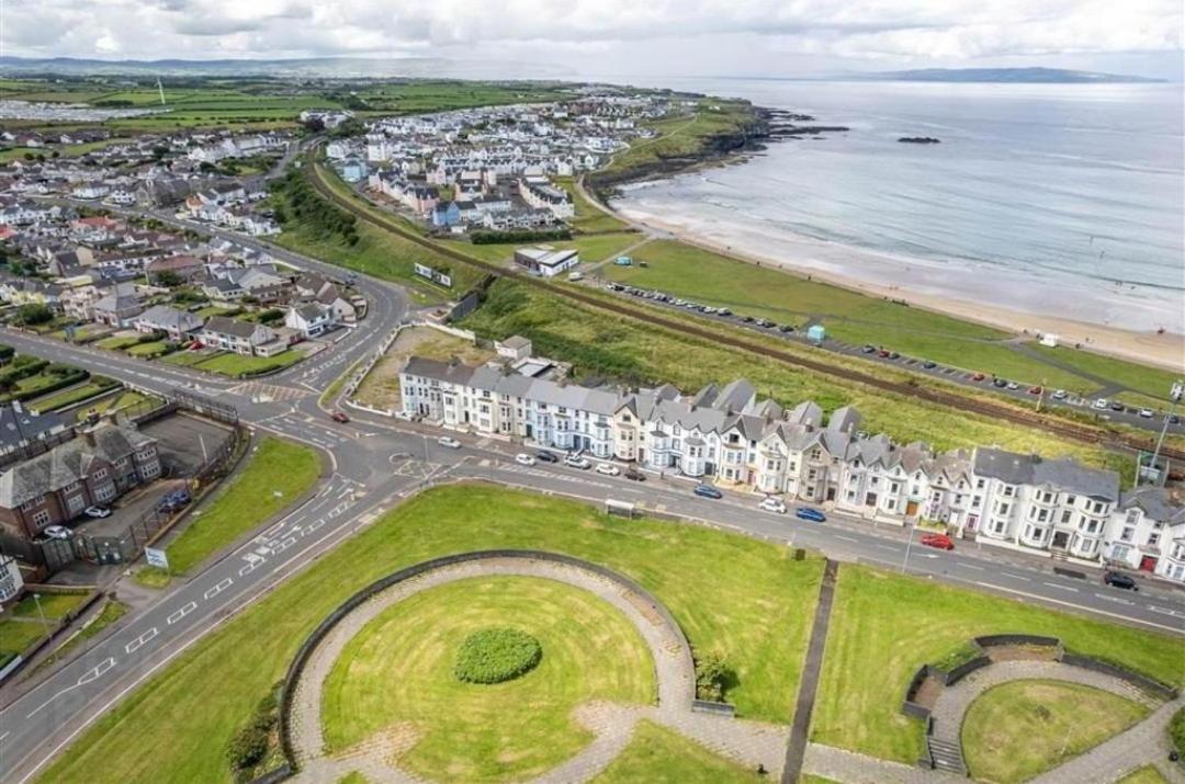 1 Dunluce Park - Portrush By The Sea Exterior foto