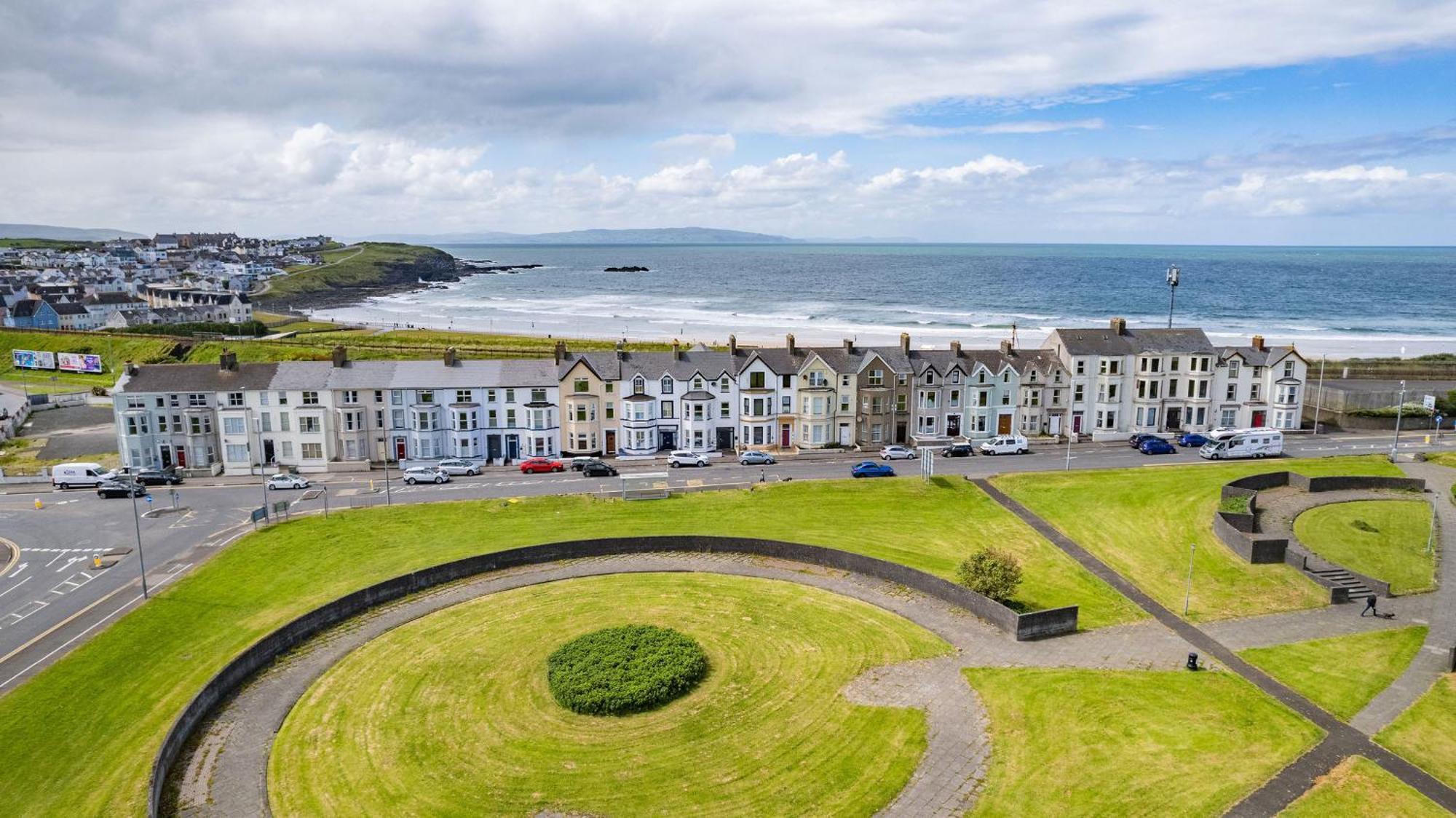 1 Dunluce Park - Portrush By The Sea Exterior foto